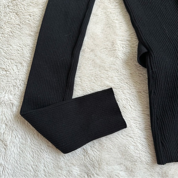 NWOT RIVER ISLAND RIBBED BACKLESS TOP WITH GOLD BUCKLE DETAIL - Picture 4 of 9